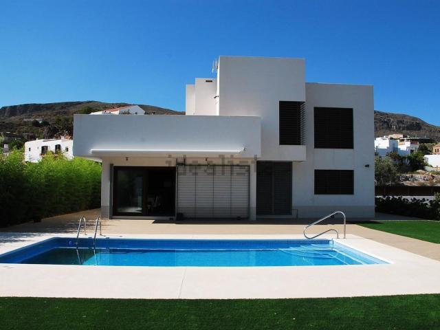 Casa en alquiler en Felix
