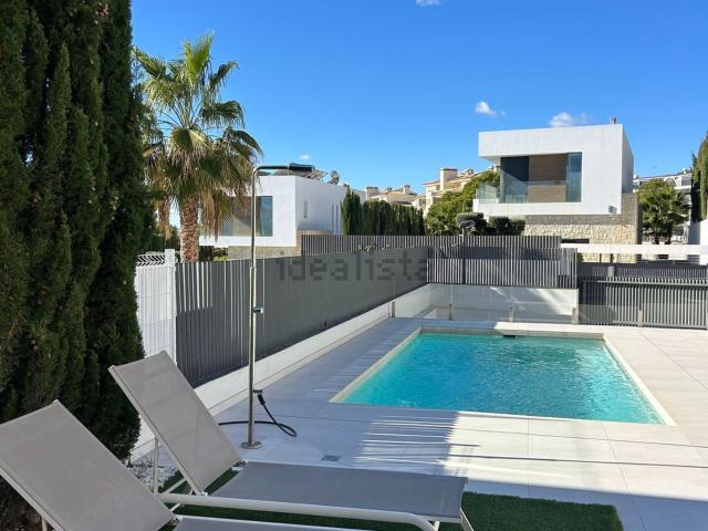 Casa en alquiler en la Marina Baixa, Valencia
