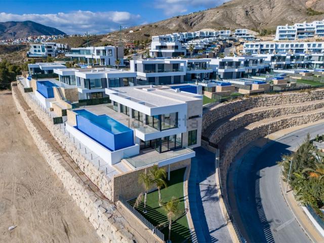 Casa en venta en Finestrat, Urbanització Golf Badia
