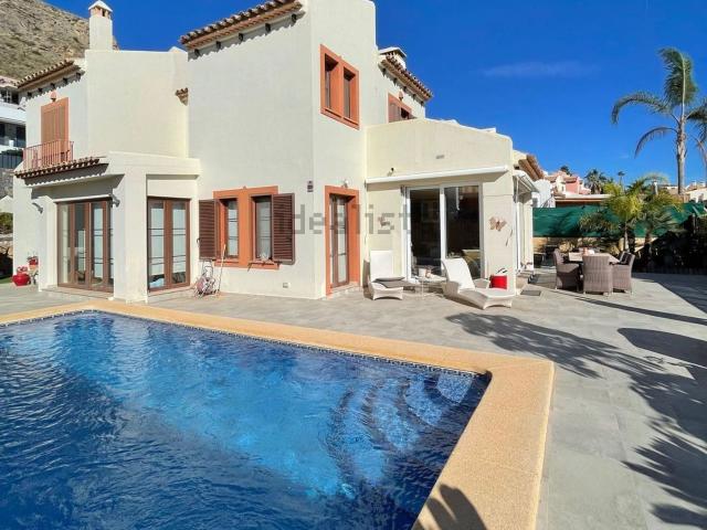 Casa en venta en Finestrat, Urbanització Golf Badia