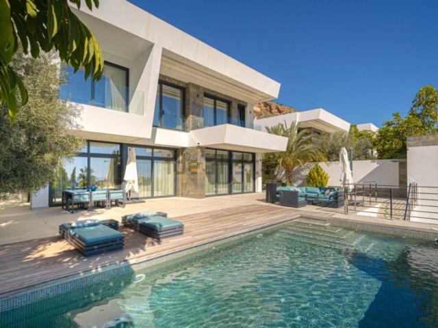 Casa en venta en Urbanització Golf Badia, Finestrat