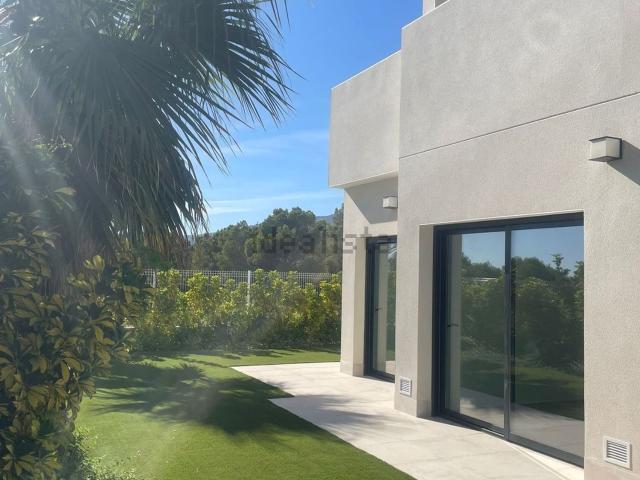 Casa en alquiler en Urbanització Golf Badia, Finestrat