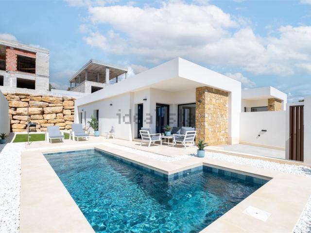 Casa en venta en Finestrat, Valencia