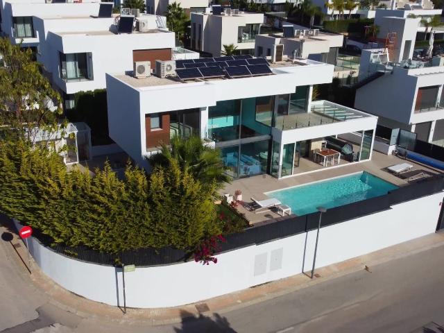 Casa en venta en Finestrat