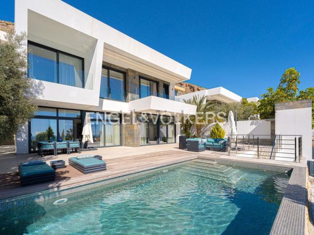 Casa en venta en Finestrat, Urbanització Golf Badia