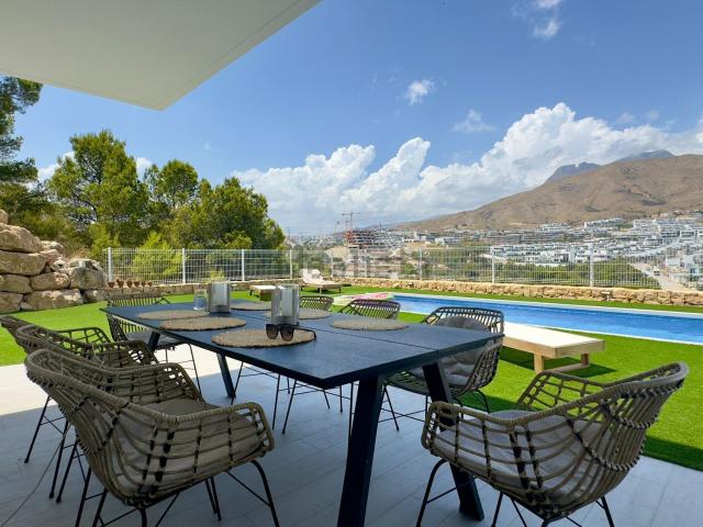 Casa en alquiler en la Marina Baixa, Valencia