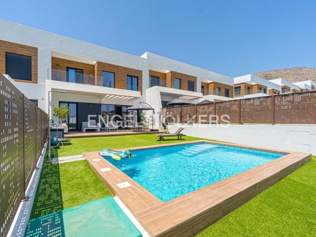 Casa en venta en la Marina Baixa, Valencia