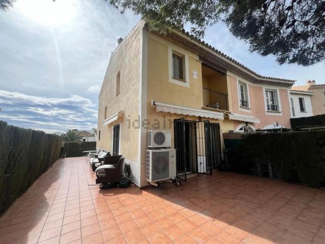 Casa en venta en Finestrat, Urbanització Golf Badia