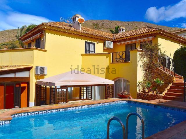 Casa en venta en Finestrat, Urbanització Golf Badia