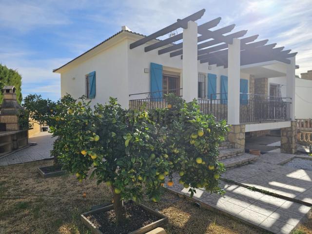 Casa en alquiler en la Marina Baixa, Valencia
