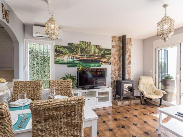 Casa en alquiler en Chaparral, Mijas