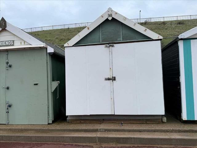 House for sale in Holland-on-Sea, Dale Hill
