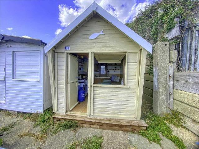 Bungalow for sale in Frinton and Walton, Dale Hill