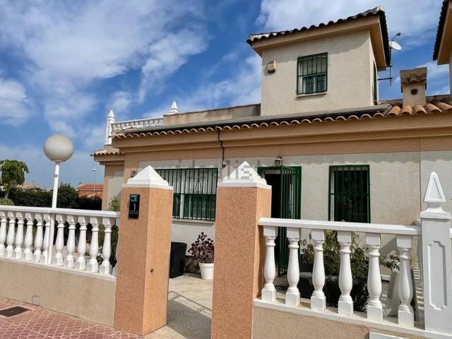 Casa en venta en el Baix Segura / La Vega Baja, Valencia