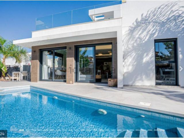 Casa en venta en el Baix Segura / La Vega Baja, Valencia