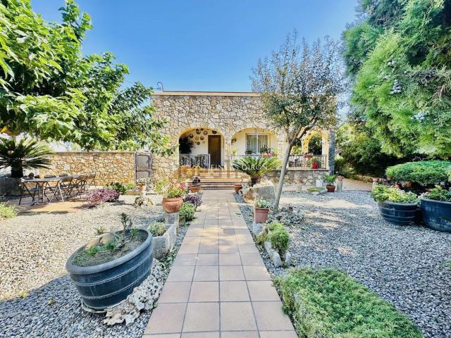 Casa en venta en Alt Empordà, Catalunya