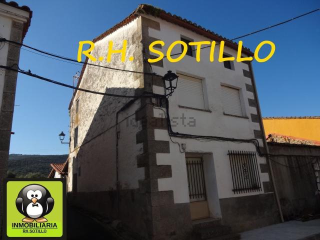 Casa en venta en Fresnedilla, Ávila