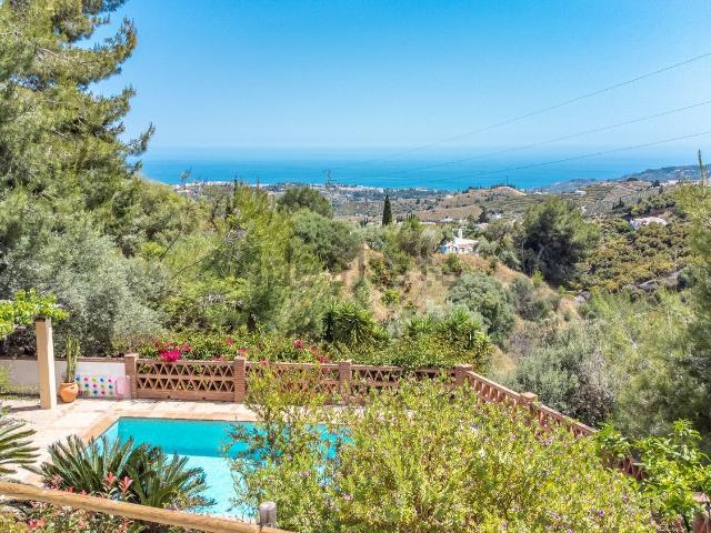 Casa en venta en La Axarquía, Andalucía