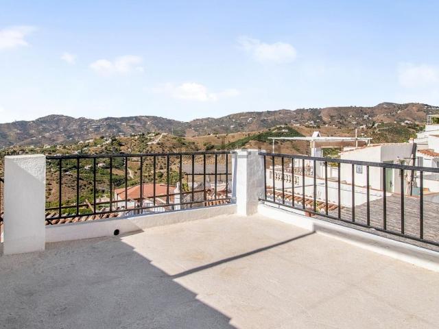 Casa en venta en La Axarquía, Andalucía