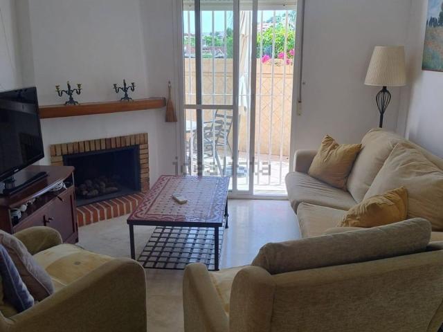 Casa en alquiler en Los Pacos, Fuengirola