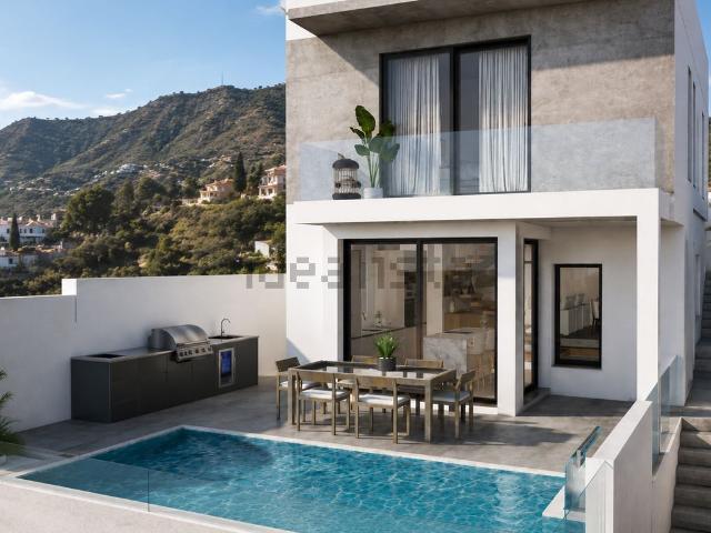 Casa en venta en Puerto de la Torre, Málaga-Costa del Sol