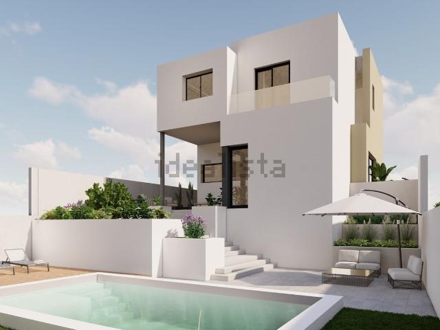 Casa en venta en Puerto de la Torre, Málaga-Costa del Sol