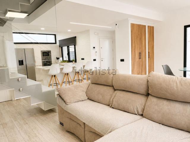 Casa en venta en Puerto de la Torre, Málaga-Costa del Sol