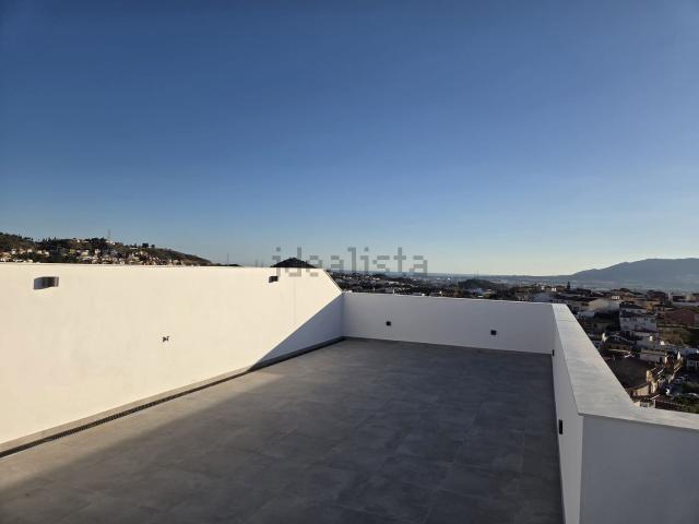 Casa en venta en Puerto de la Torre, Málaga-Costa del Sol