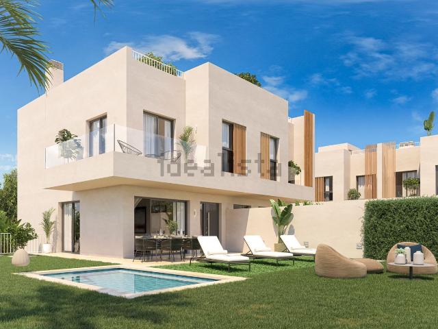 Casa en venta en Puerto de la Torre, Málaga-Costa del Sol