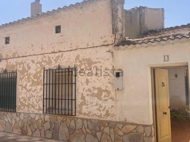 Casa en venta en Fuentealbilla, Castilla-La Mancha