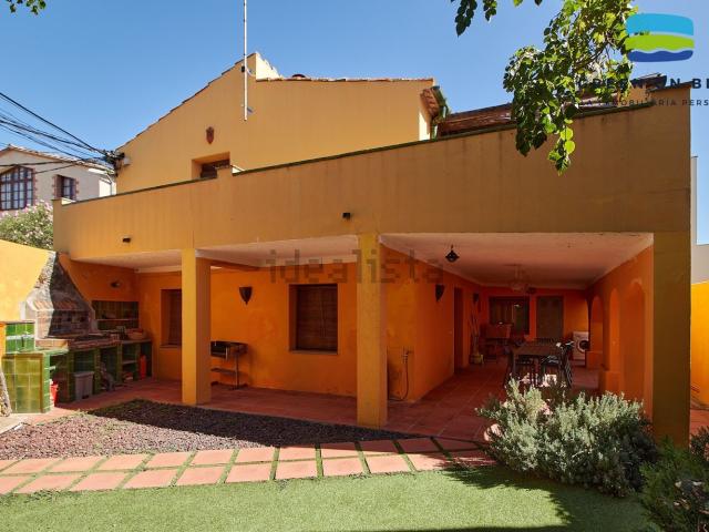 Casa en venta en Garriguella de Dalt, Garriguella