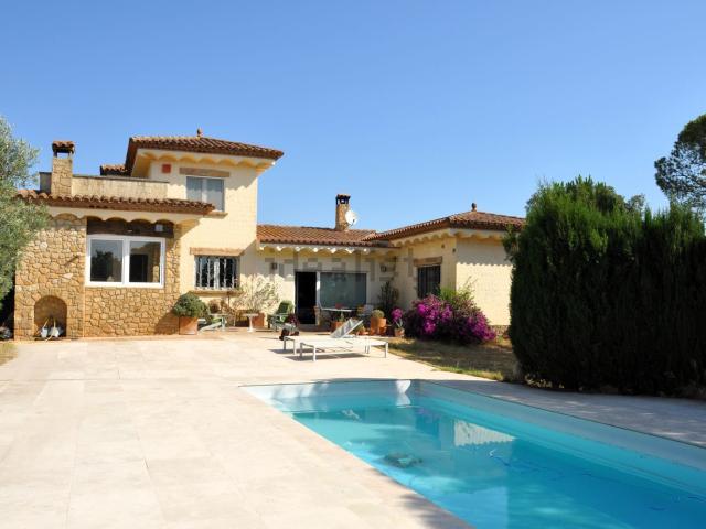 Casa en venta en Alt Empordà, Catalunya