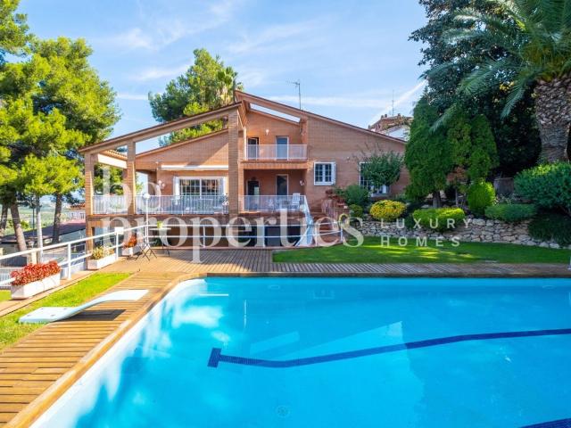 Casa en venta en Gelida