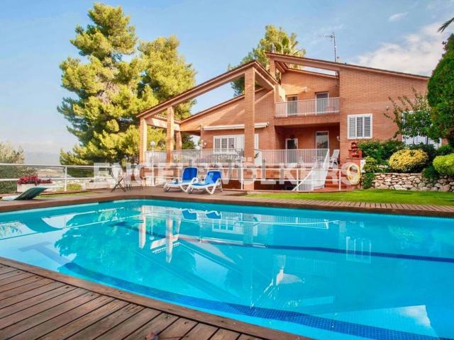 Casa en venta en Gelida