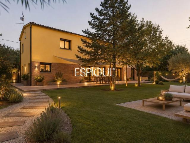 Casa en venta en Palau, Gironès