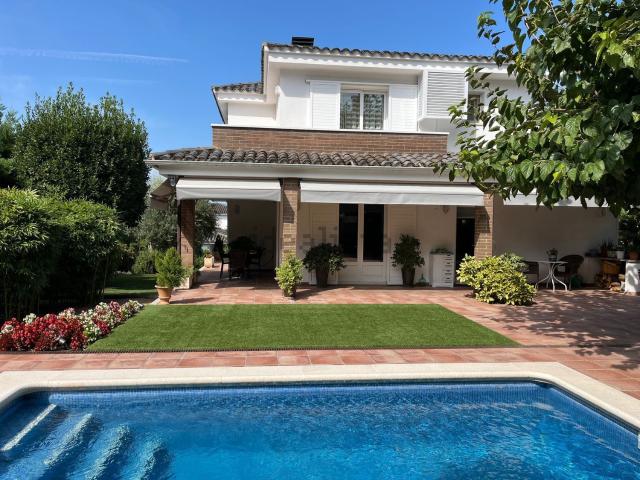 Casa en venta en Montilivi, Gironès