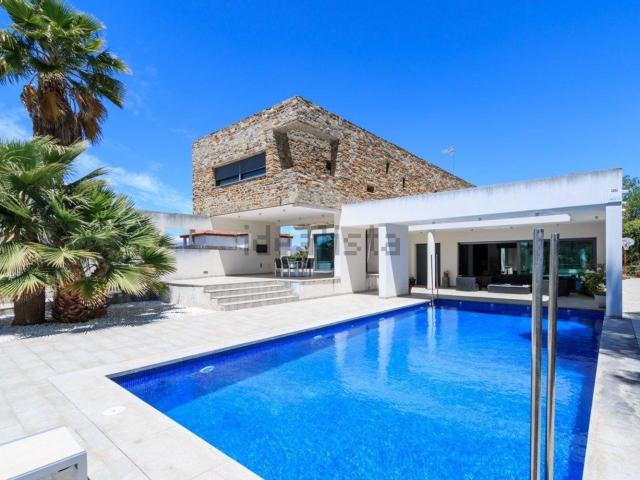 Casa en venta en Comarca de la Vega de Granada, Andalucía