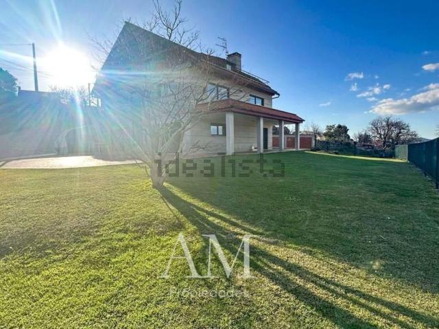 Casa en venta en Donas, Vigo