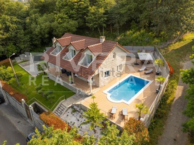 Casa en venta en Morgadáns, Vigo