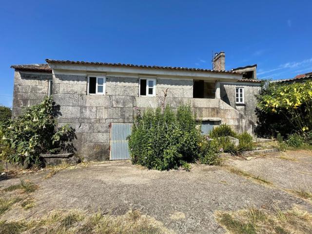 Casa en venta en Donas, Vigo