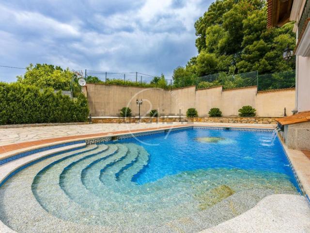 Casa en venta en Vilaza, Vigo