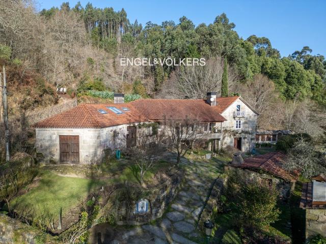 Casa en venta en Gondomar, O Lugar