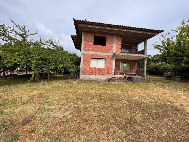 Casa en venta en Peitieiros, Vigo
