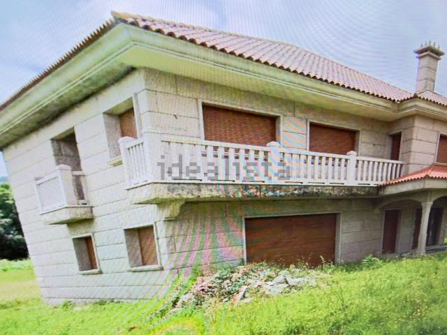Casa en venta en Mañufe, Vigo