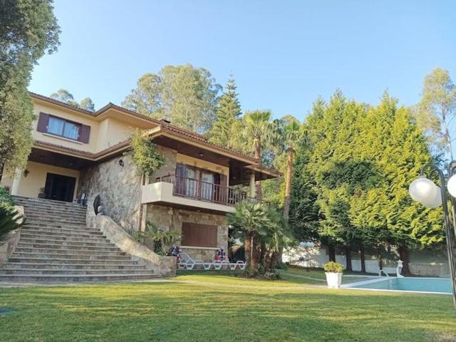 Casa en venta en A Bastida, Vigo