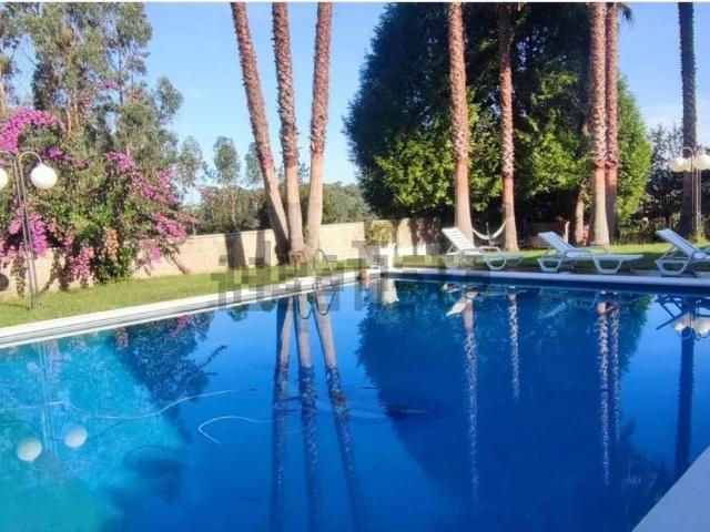 Casa en venta en A Bastida, Vigo