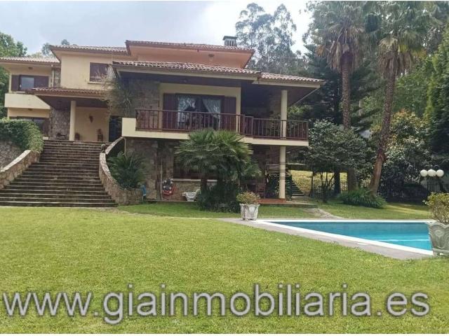 Casa en venta en A Bastida, Gondomar