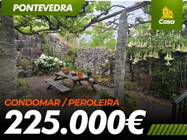 Casa en venta en A Peroleira, Gondomar