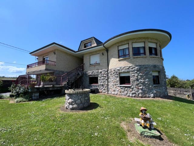 Casa en venta en Gozón, Barreo