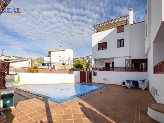 Casa en venta en Cenes De La Vega, Granada